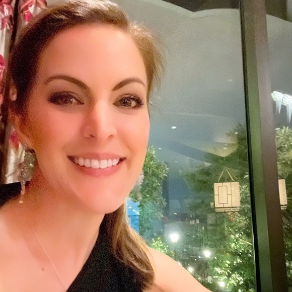 Meet your Posher, Lizzie! - Picture 1 of 5